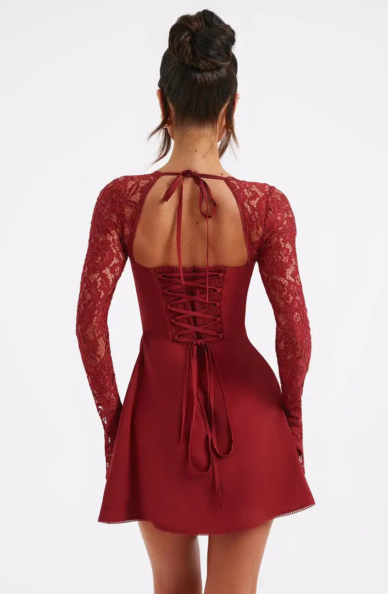 Flora™ | Mini vestido con detalles de encaje